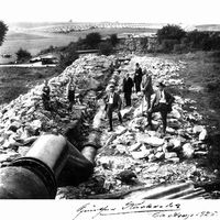 1925